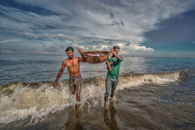 Bandara_Pandula - Daily Life With Sea