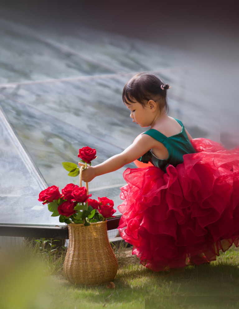 Li_Hongyu - The Different Worlds of Adults and Children 8