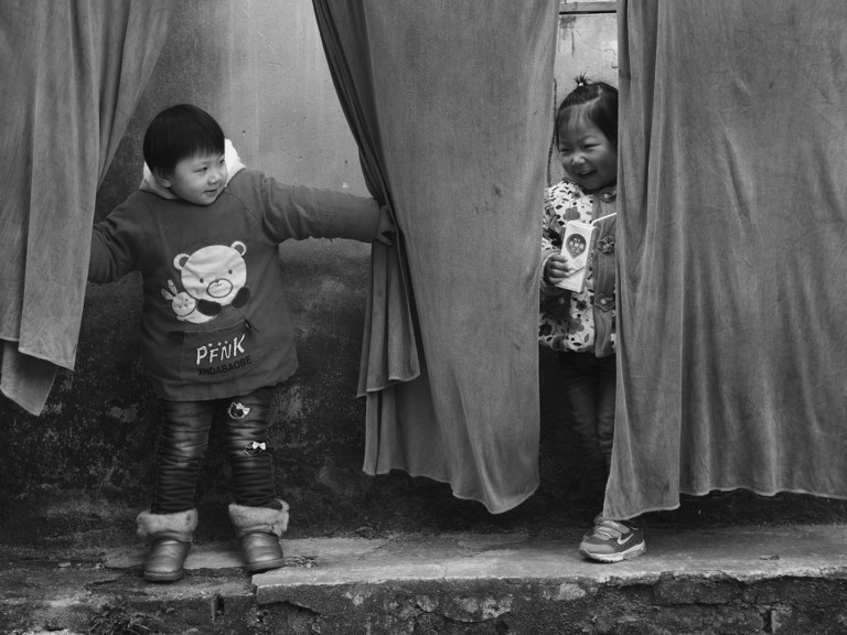 Luo_Jin - Hide and seek