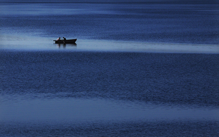 Lyu_Yanqun - A solitary boat