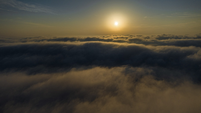 Xu_Xiaowen - 7.Crossing the Sea of Clouds