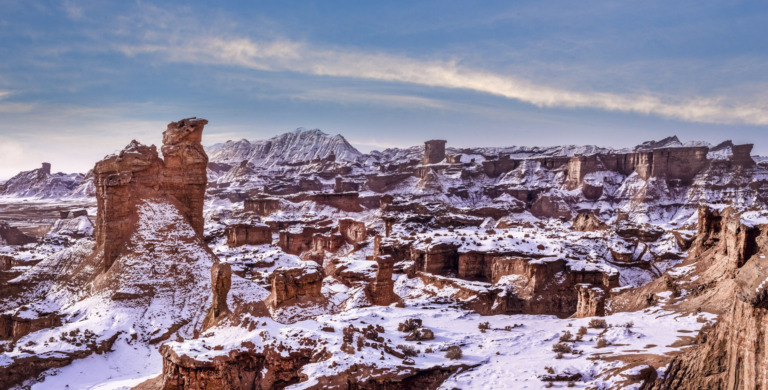 Yu_Ningtai - Canyon in Snow Photoed in Xinjiang China