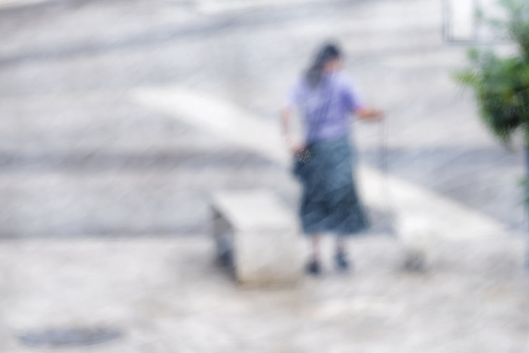 Yue_Qi - The pretty girl with her dog