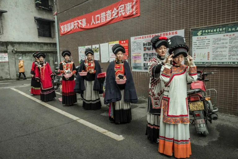 Fan Jinhong - 2. They prepared water to cleanse the guests who came from far away