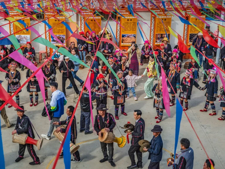Gao Mingxian - 10.《热闹的盛会 Grand ceremony》