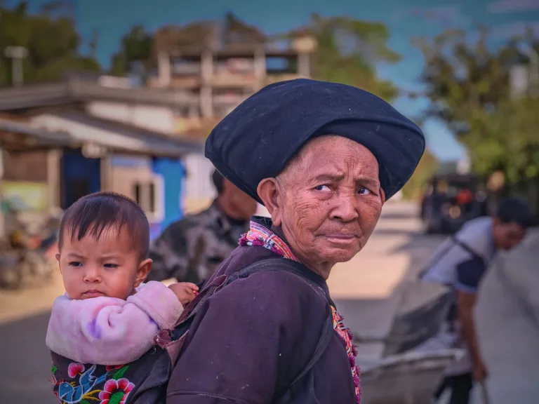 Gao Mingxian - 6.《背负重任，往事結愁 Burden on the back》