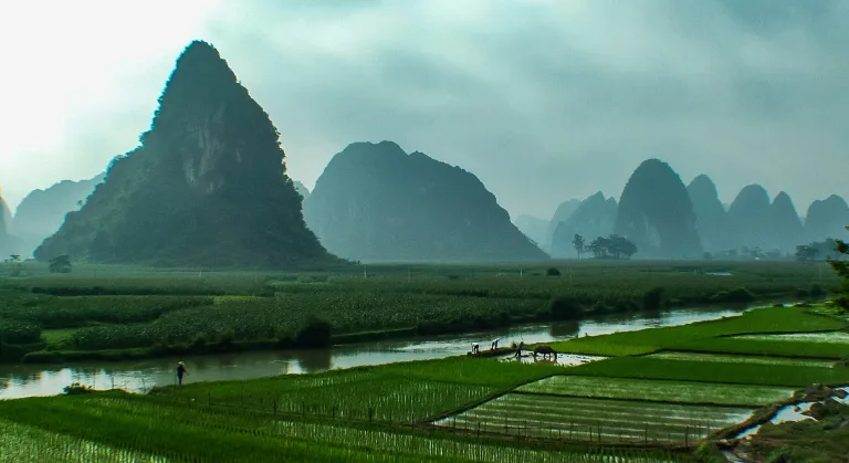 Li Xiushi - 6、春耕时节the season for spring ploughing
