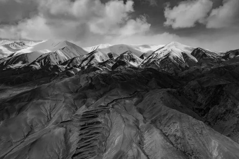 Li Xiushi - 7、远山古道REMOTE MOUNTAIN ANCIENT ROAD