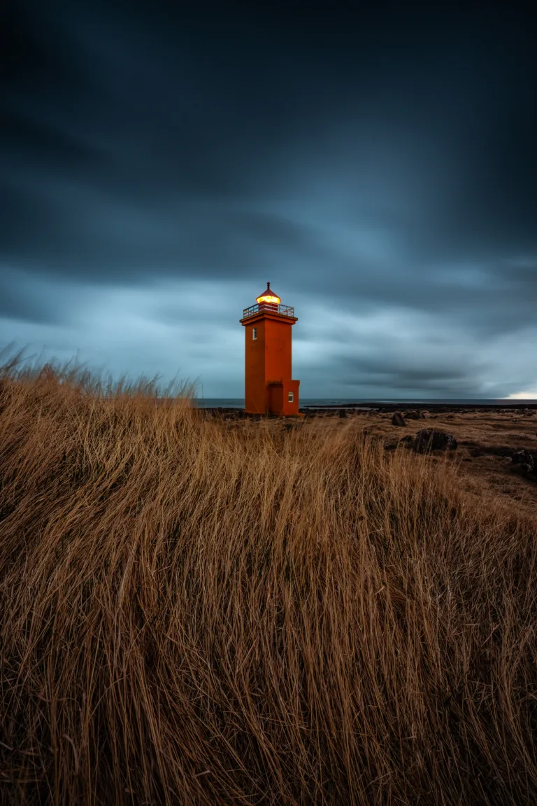 Ryszard Lomnicki - Lighthouse Iceland Ryszard Lomnicki