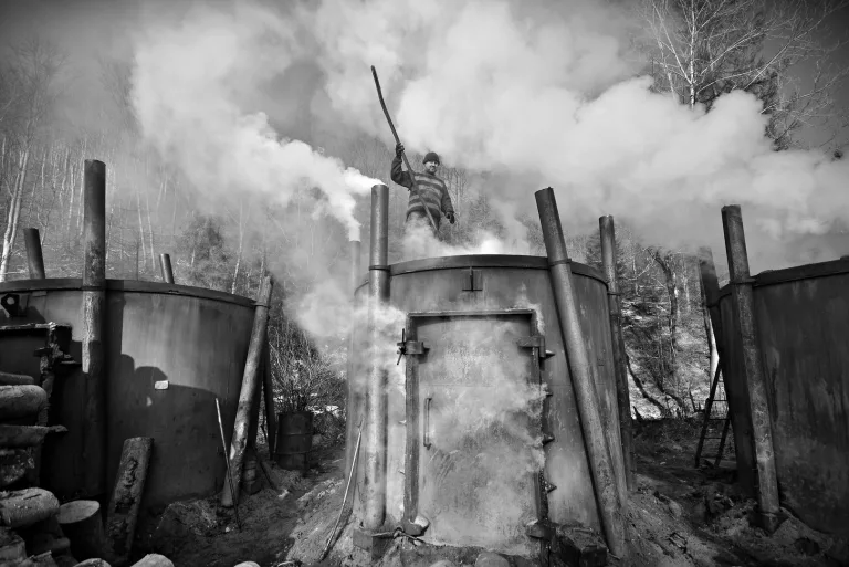 Tomasz Okoniewsk - 05 Okoniewski Tomasz in the land of the titans