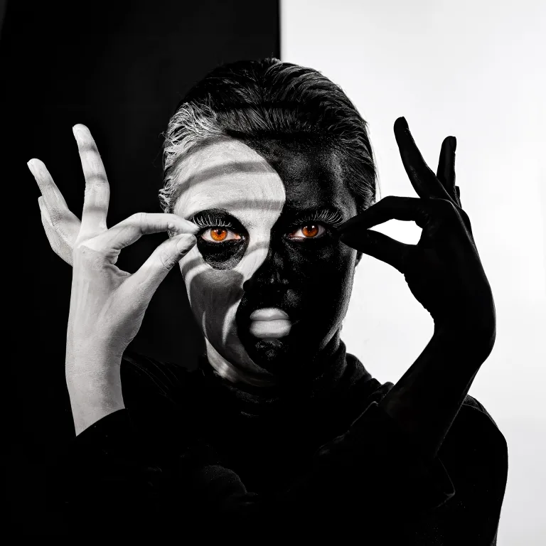 Vasile Sarb - The eyes 1