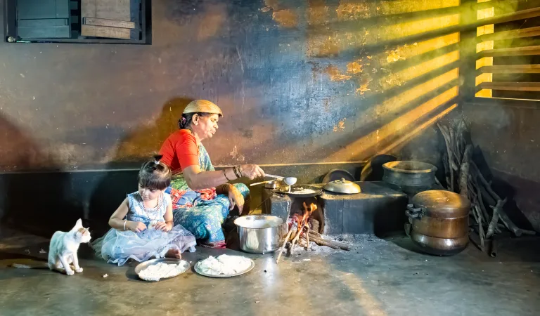 Venkatesh BS - Girl and her cat 3287