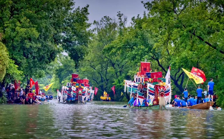 Xu Longgen - 9. 龙舟胜会 Dragon Boat Race