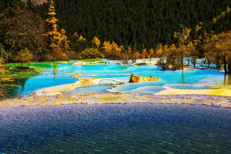 Zhu Zhaofu - 上帝打翻的调色盘 The palette of the God